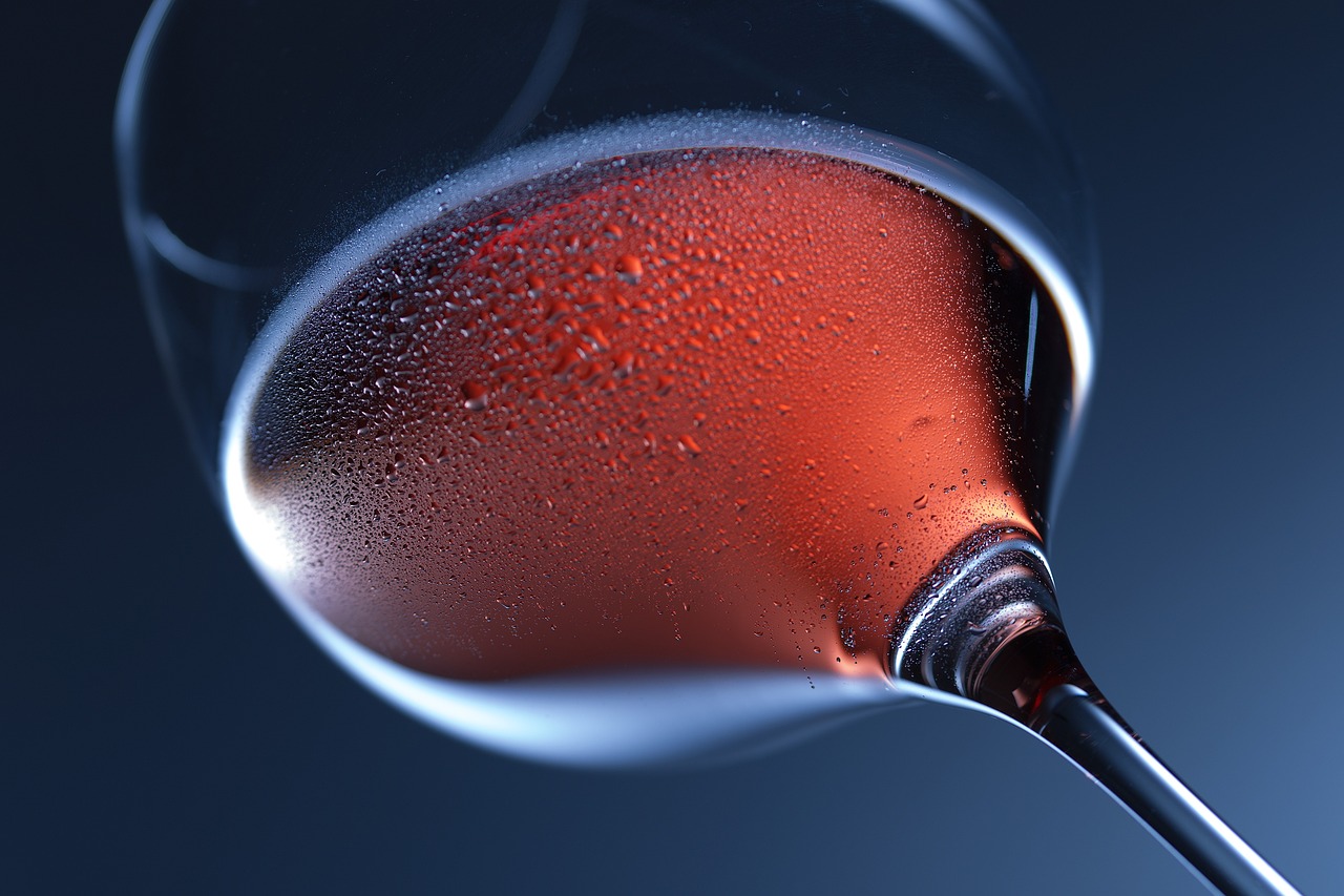 Quels sont les vins rouges de Bordeaux qui offrent un excellent rapport qualité-prix ?